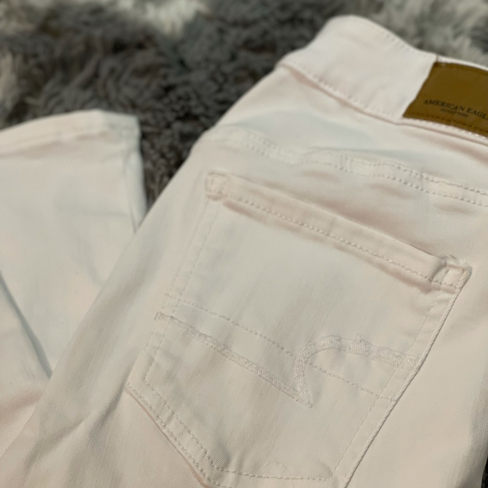 American Eagle White Skinny Jeans! 🌵